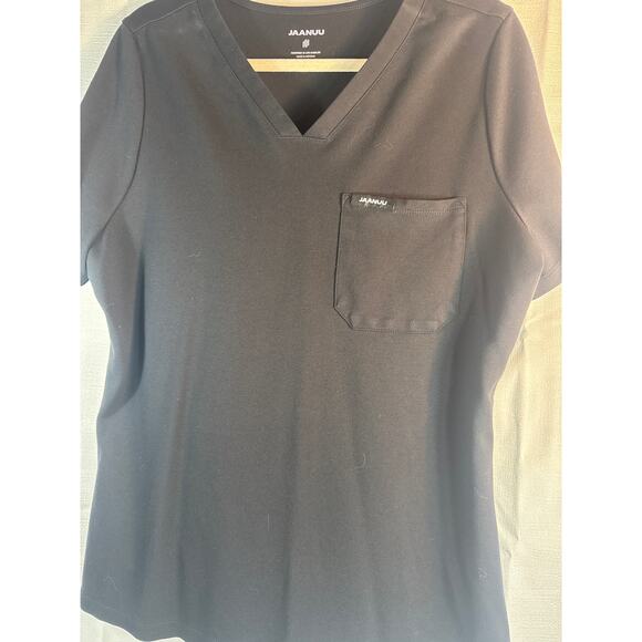 Jaanuu XL V Neck Black scrub top with chest pocket women's - Picture 2 of 6